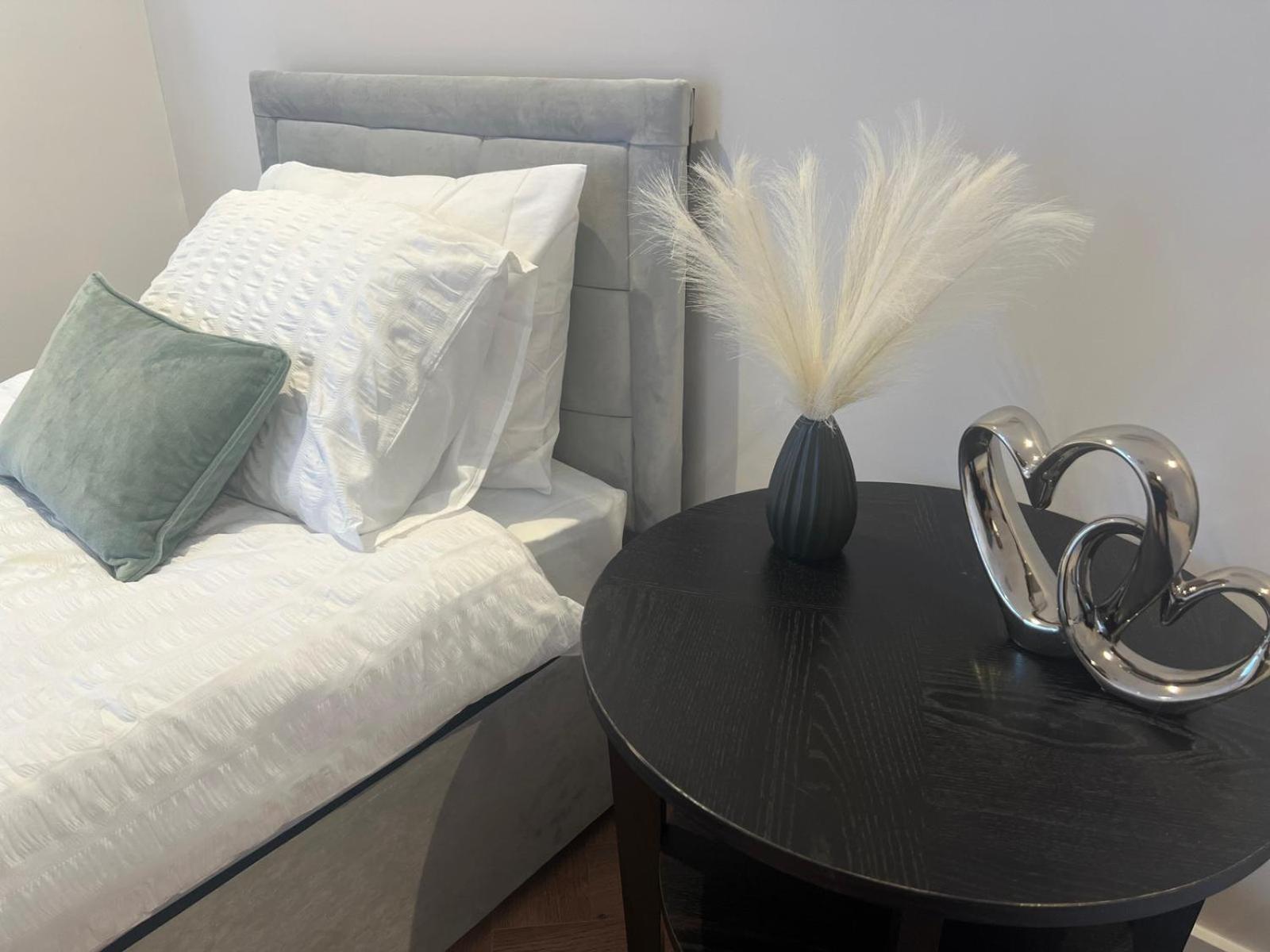 New 2 Bedroom Apartment Rickmansworth Town Centre Dış mekan fotoğraf