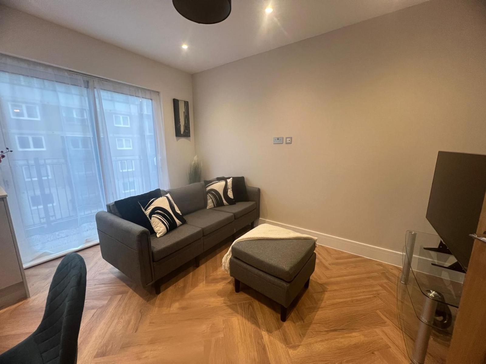 New 2 Bedroom Apartment Rickmansworth Town Centre Dış mekan fotoğraf